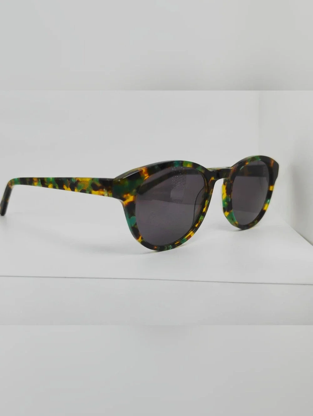 Coppola. Marble Tortoise & Teal Round Frame. Unique Color.